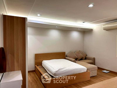 Condos for rent : Studio Condo at Flawless Sathorn Residence near BTS Surasak (ID 1930144)