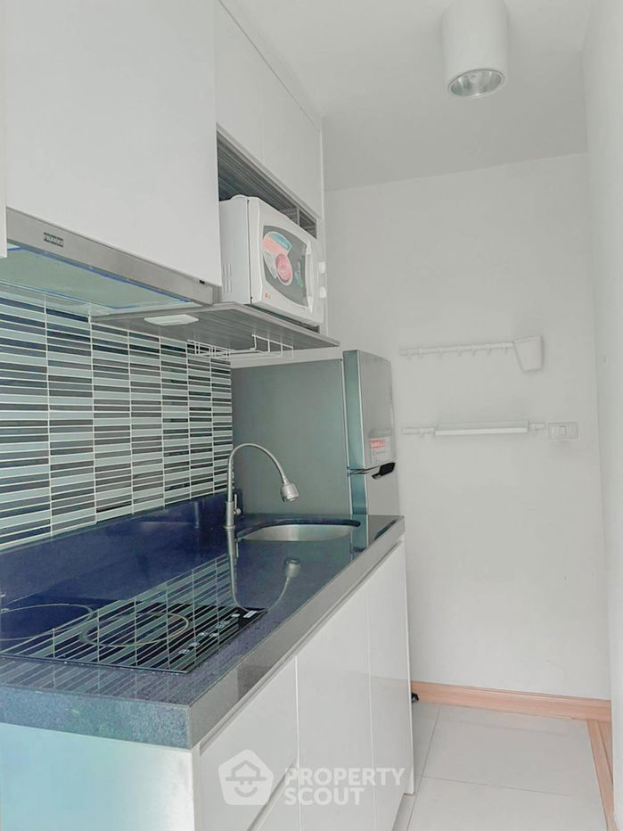 picture 1-BR Condo at Chateau In Town Ratchada 19 near MRT Ratchadaphisek (ID 972632) - 4/12