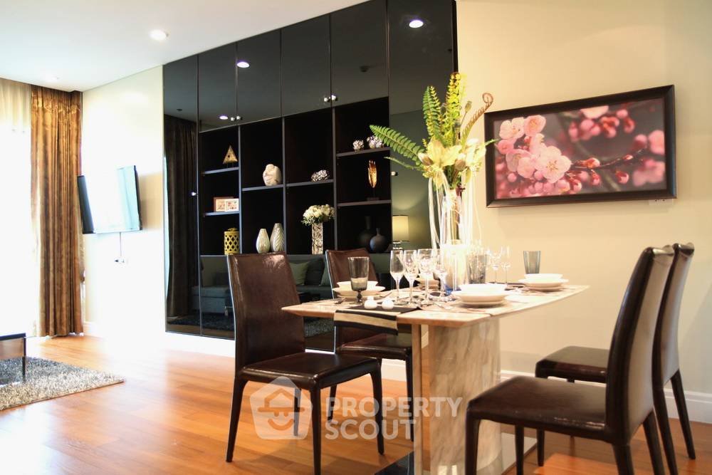picture 15th-Floor 1-BR At Bright Sukhumvit 24 Condominium Near BTS Phrom Phong (ID 2111877) - 16/17
