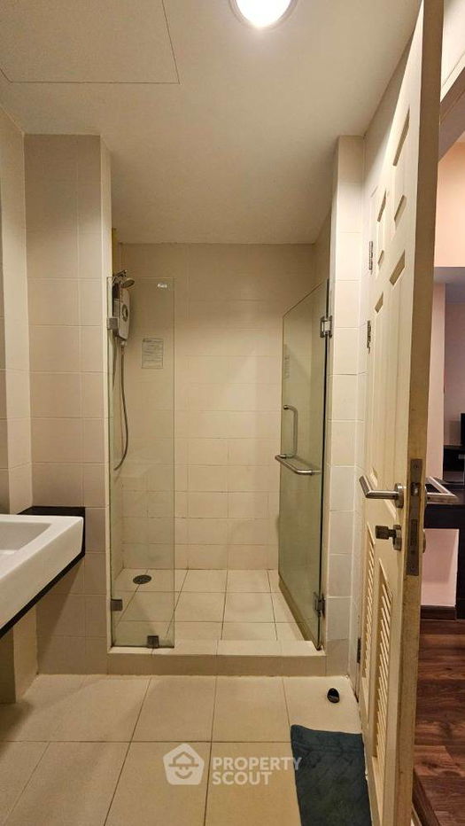 picture 2-BR Condo at Chewathai Ratchaprarop near BTS Victory Monument (ID 1515325) - 9/17