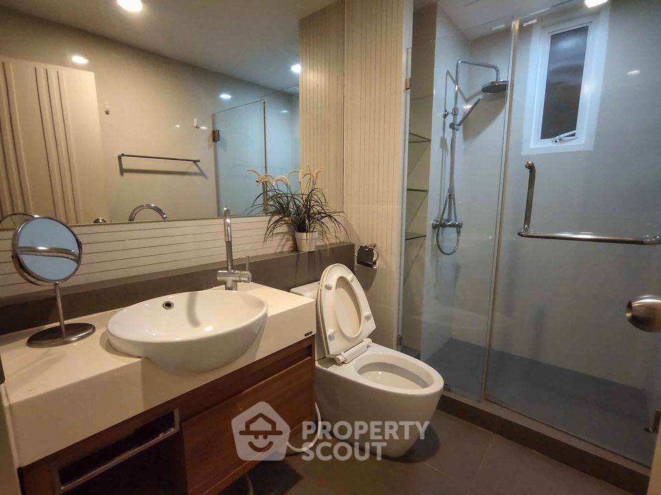 picture 1-BR Condo at Tree Condo Luxe Sukhumvit 52 near BTS On Nut (ID 436680) - 8/10
