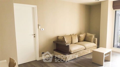 2-BR Condo at The Crest Sukhumvit 49 near BTS Thong Lor (ID 993083)