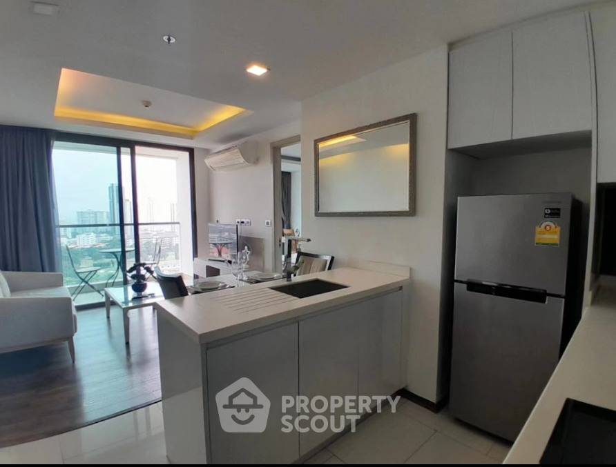 picture 1-BR Condo at The Peak Towers close to Phratamnak (ID 2136877) - 8/14