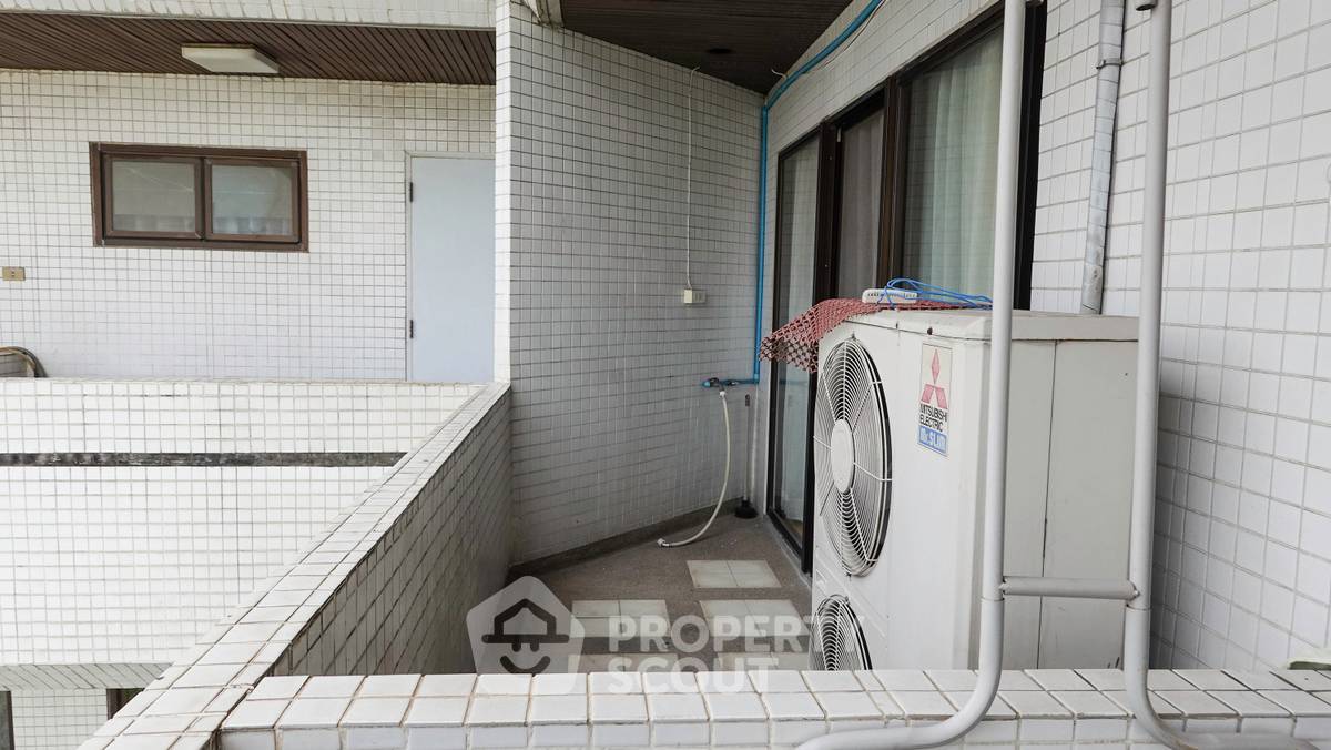 picture 2-BR Condo at Richmond Palace Condominium near BTS Phrom Phong (ID 977576) - 6/12
