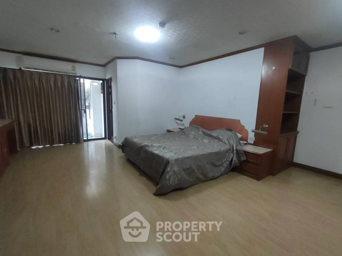 รูป คอนโด 3-ห้องนอน ที่ ฟิฟตี้ฟิฟท์ ทาวเวอร์ คอนโดมิเนียม ใกล้ BTS ทองหล่อ (ID 1517868) - รูปที่ 2/16