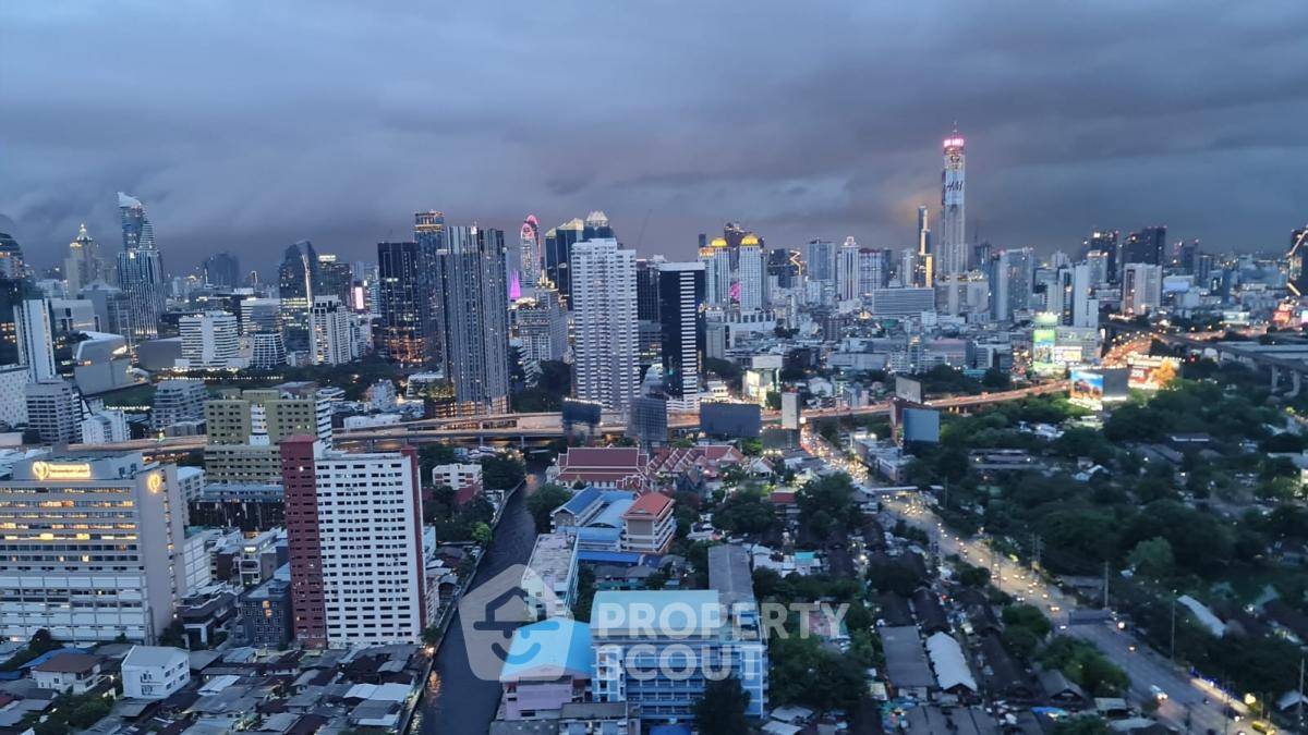 รูป คอนโด 2-ห้องนอน ที่ เซอร์เคิล คอนโดมิเนียม ใกล้ MRT เพชรบุรี (ID 2082757) - รูปที่ 9/10