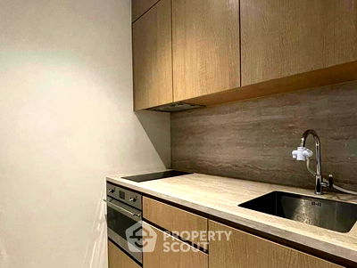Condos for sale MRT Sam Yan : 1-BR Condo at The Lofts Silom near BTS Surasak (ID 1981706)
