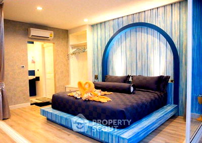 Condos for sale Stamford International University Hua Hin : 1-BR Condo at The Crest Santora Hua Hin close to Hua Hin City (ID 1176960)