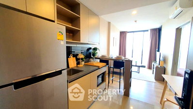 Condos for rent : 1-BR Condo at Oka Haus Sukhumvit 36, High-Floor Near BTS Thong Lor (ID 1252208)