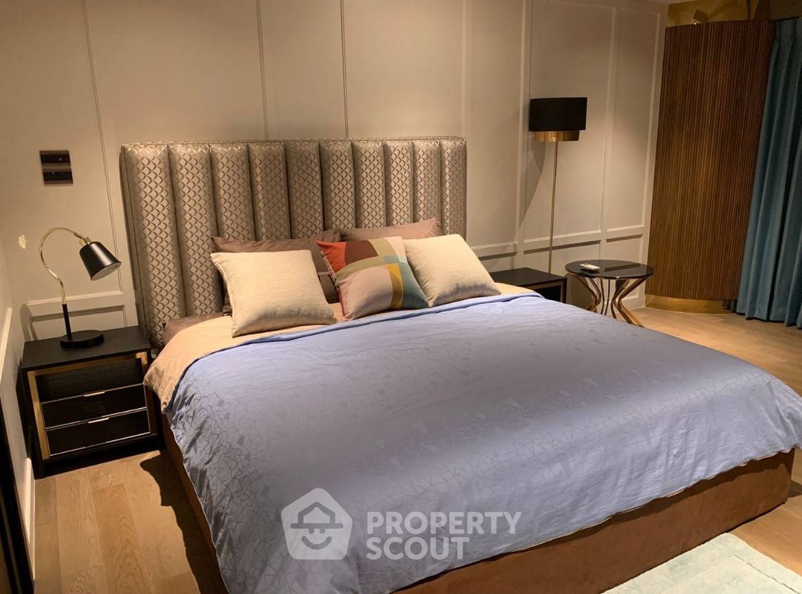 picture 2-BR Condo at Nusa State Tower Condominium near BTS Saphan Taksin (ID 2079191) - 1/18