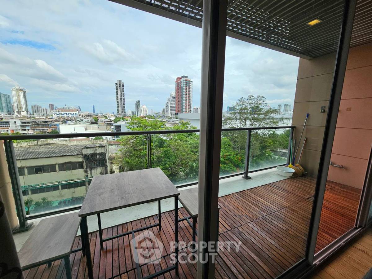 รูป คอนโด 2-ห้องนอน ที่ เดอะล็อฟท์ เย็นอากาศ คอนโดมิเนียม ใน ช่องนนทรี (ID 718723) - รูปที่ 3/19