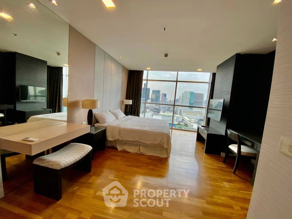 รูป คอนโด 2-ห้องนอน ที่ เออร์บานา สาทร คอนโดมิเนียม ใกล้ BTS ศาลาแดง (ID 1309677) - รูปที่ 32/33