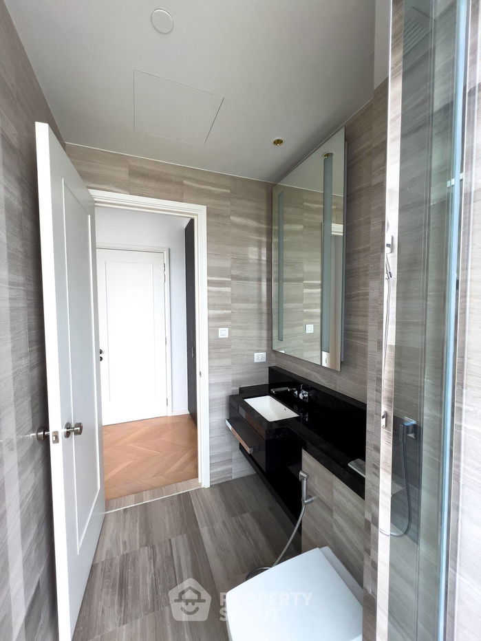 picture 2-BR Condo at Four Seasons Private Residences Bangkok near BTS Saphan Taksin (ID 2033528) - 9/16