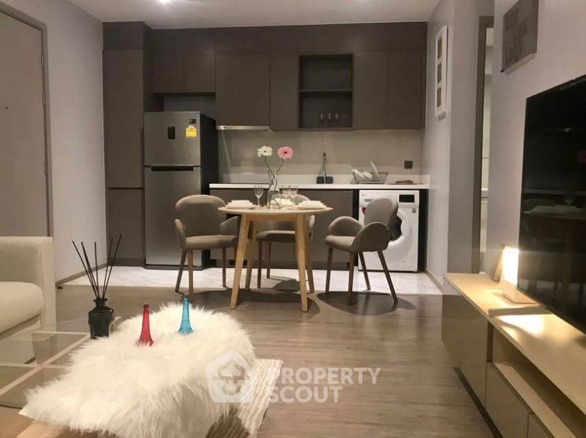 picture 2-BR Condo at Rhythm Ekkamai near BTS Ekkamai (ID 2180304) - 3/11