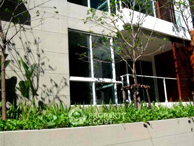 Condos for sale : 2-BR Condo at The Breeze Hua Hin close to Khao Takiab beach (ID 2143484)