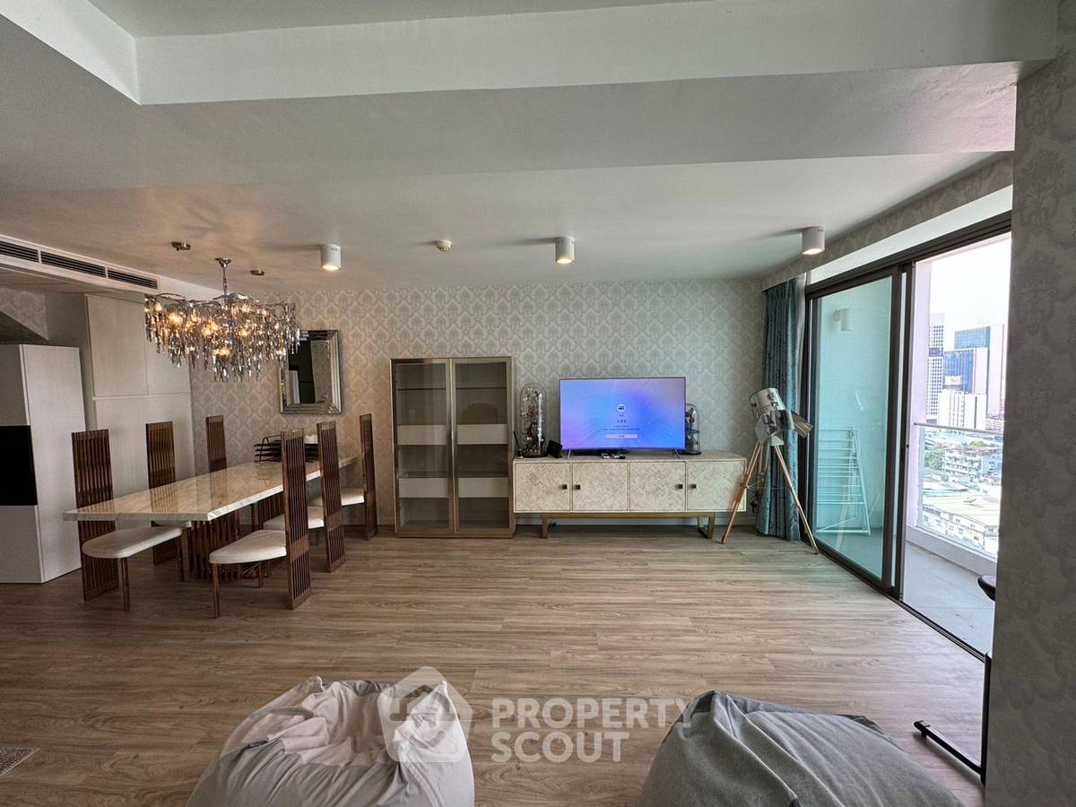 picture 2-BR Condo at Siamese Surawong near MRT Sam Yan (ID 1502421) - 7/16