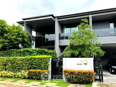 Condos for rent : 3-BR Condo at Setthasiri-Krungthep Kreetha 2 in Hua Mak (ID 1714472)