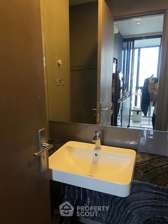 picture 1-BR Condo at Ashton Chula Silom near MRT Sam Yan (ID 2024151) - 11/14
