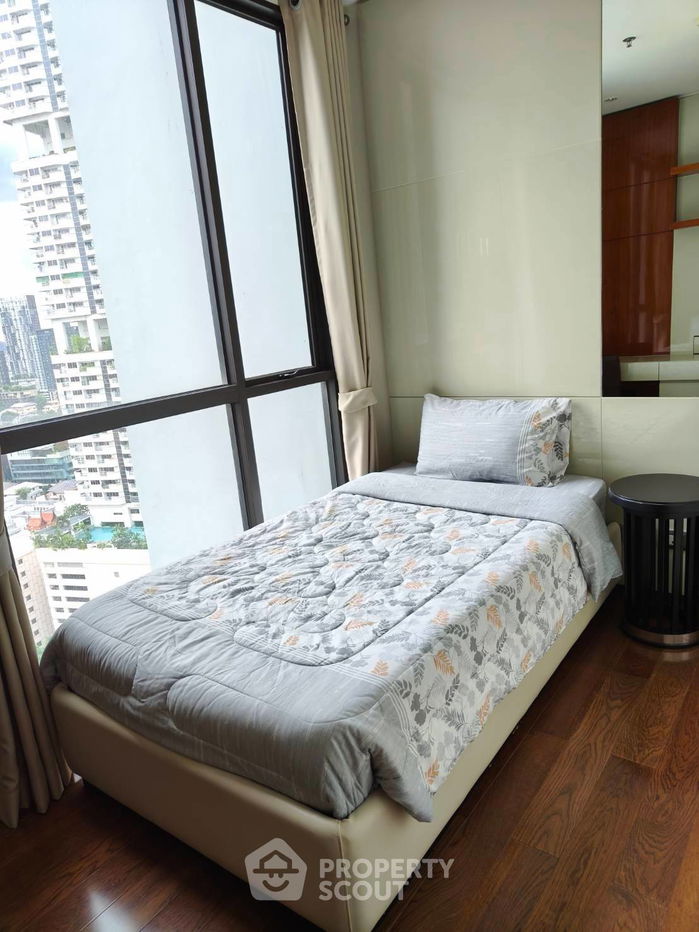 picture 2-BR Condo at The Address Sukhumvit 28 near BTS Phrom Phong (ID 1586504) - 8/8