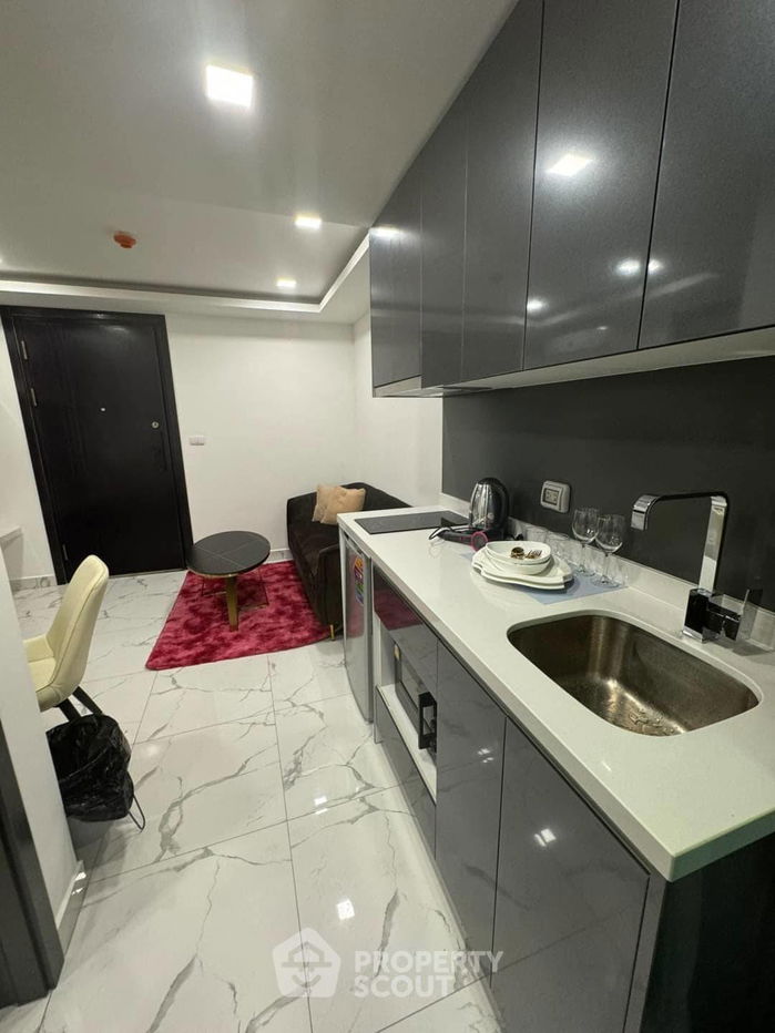รูป คอนโด 1-ห้องนอน ที่ อาคาเดีย เซ็นเตอร์ สูท ใกล้ ถนนพระตำหนัก พัทยา (ID 1889745) - รูปที่ 6/12