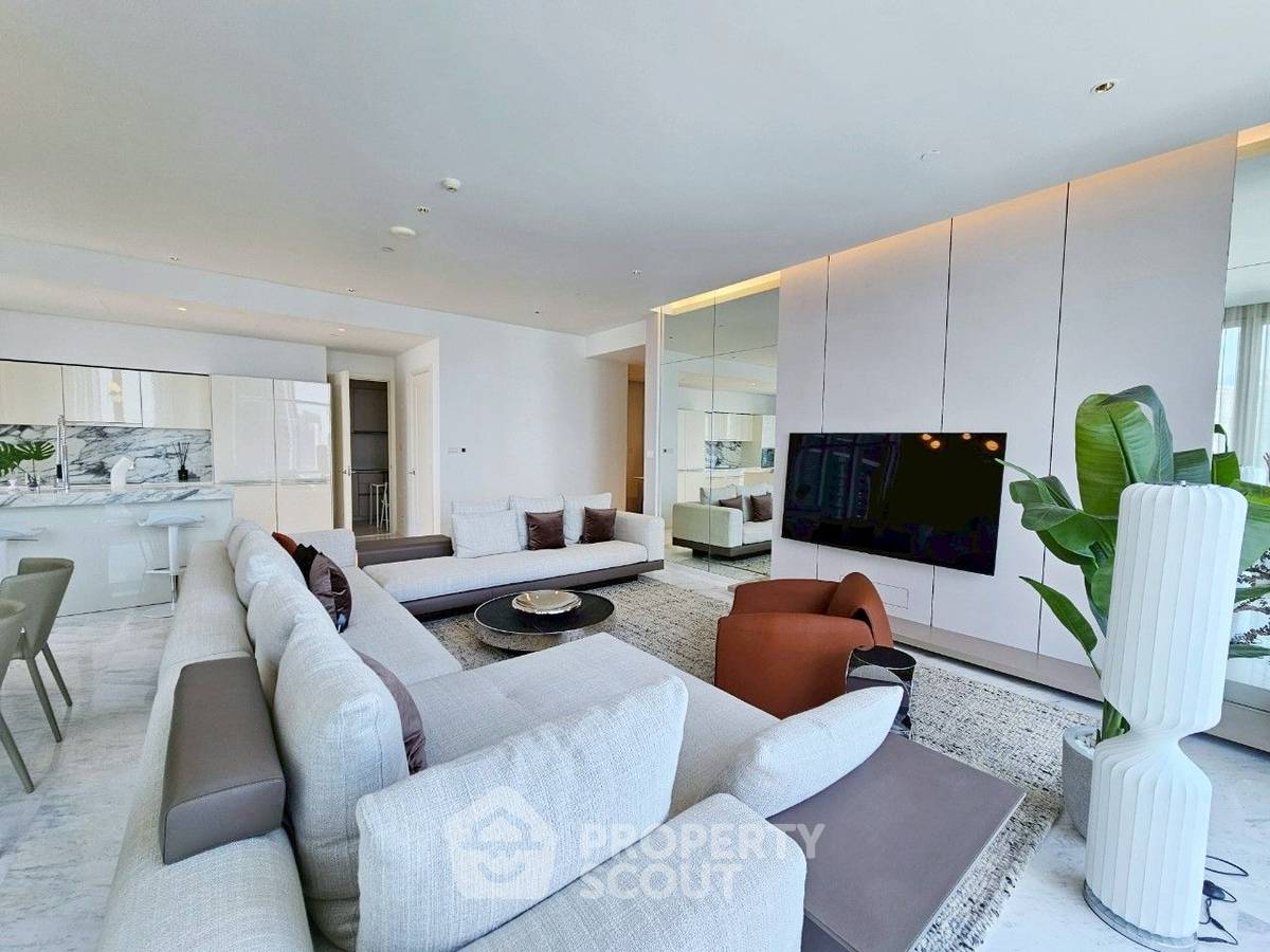 picture 3-BR Condo at Four Seasons Private Residences Bangkok near BTS Saphan Taksin (ID 2187250) - 1/17