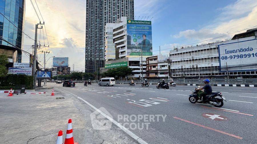 picture 1-BR Condo at Aspire Vibha-Victory near BTS Sanam Pao (ID 1853736) - 8/10