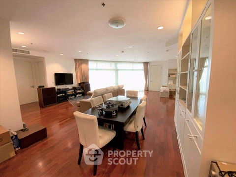 3-BR Condo at Chatrium Riverside Condominium near BTS Saphan Taksin (ID 824730)