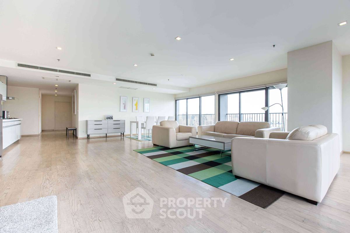 picture 3-BR Condo at Noble Remix near BTS Thong Lor (ID 2059264) - 3/29