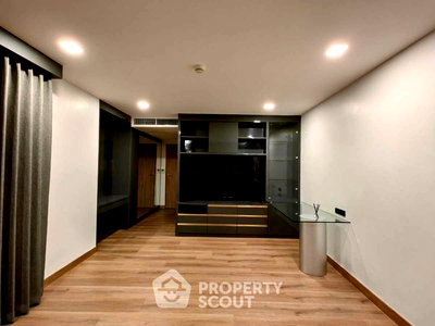 Condos for sale : 3-BR Condo at Somkid Gardens Condominium near BTS Chit Lom (ID 1736733)