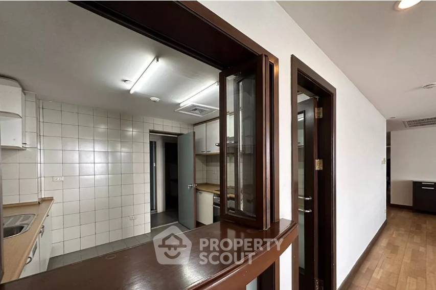 รูป คอนโด 4-ห้องนอน ที่ ออลซีซั่น แมนชั่น คอนโดมิเนียม ใกล้ BTS เพลินจิต (ID 1938424) - รูปที่ 6/7