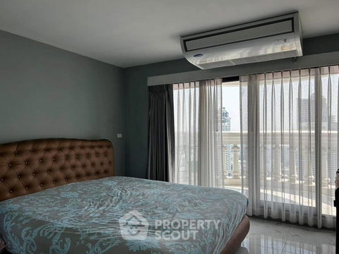 1-BR Condo at Nusa State Tower Condominium near BTS Saphan Taksin (ID 1534355)