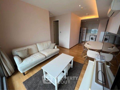 2-BR Condo at H Sukhumvit 43 near BTS Phrom Phong (ID 1719173)
