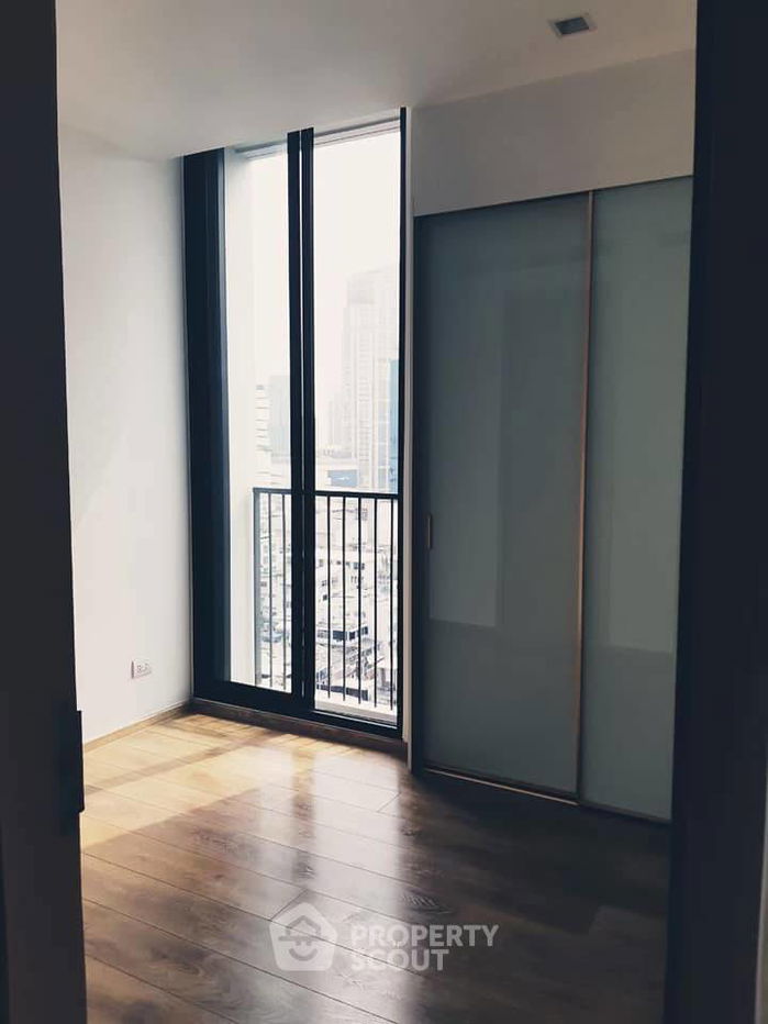 picture 2-BR Condo at Noble Be 33 near BTS Phrom Phong (ID 924318) - 8/11