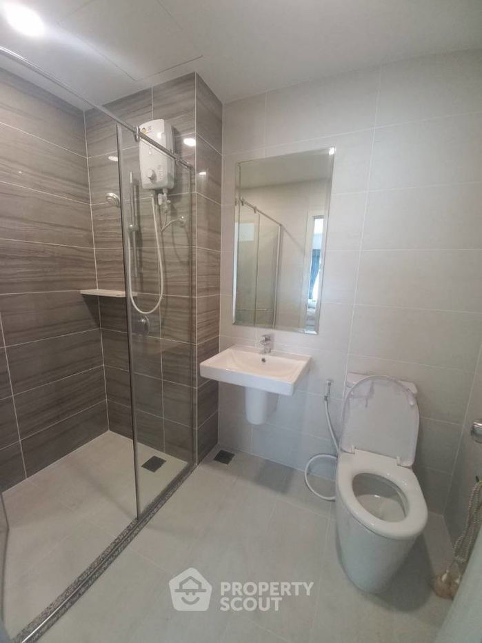 picture 2-BR Condo at Supalai Loft Prajadhipok-Wongwian Yai near BTS Wongwian Yai (ID 1403466) - 5/9