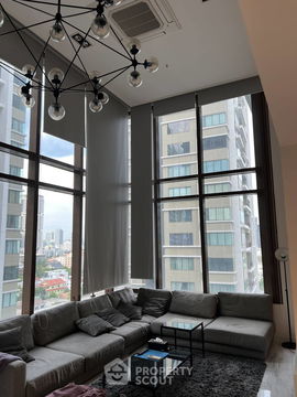 คอนโด 2-ห้องนอน ที่ ดิ เอ็มโพริโอ เพลส ใกล้ BTS พร้อมพงษ์ (ID 1527897)