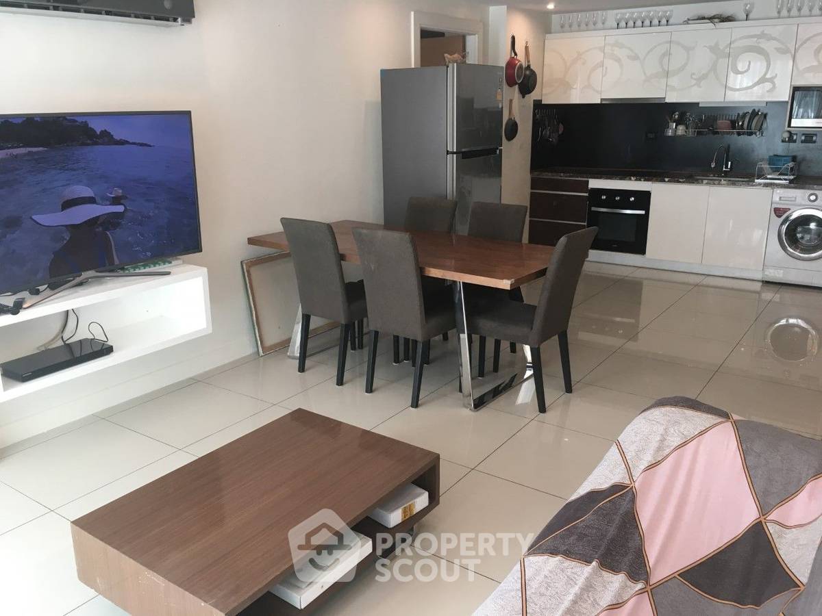 picture 2-BR Condo at Sunset Boulevard Residence close to Phratamnak (ID 2056069) - 1/10