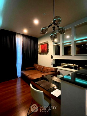 Condos for sale : High-Floor 1-BR 55 Sqm Quattro By Sansiri near BTS Thong Lor (ID 634167)