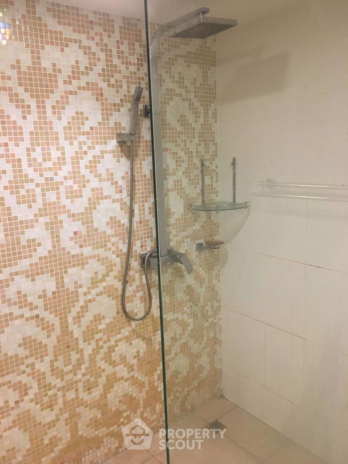 picture 2-BR Condo at Sunset Boulevard Residence close to Phratamnak (ID 2056069) - 7/10