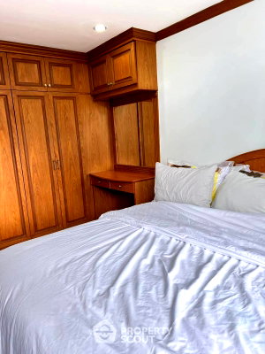 Condos for rent : Pet-Friendly 2-BR Condo, 90 Sqm, Wittayu Complex Near BTS Phloen Chit (ID 1573954)