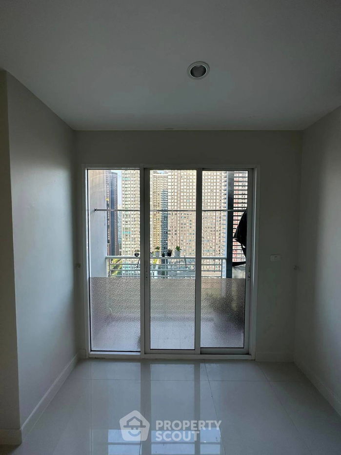 picture 1-BR Condo at The Mark Ratchada-Airport Link near ARL Makkasan (ID 1123806) - 3/8