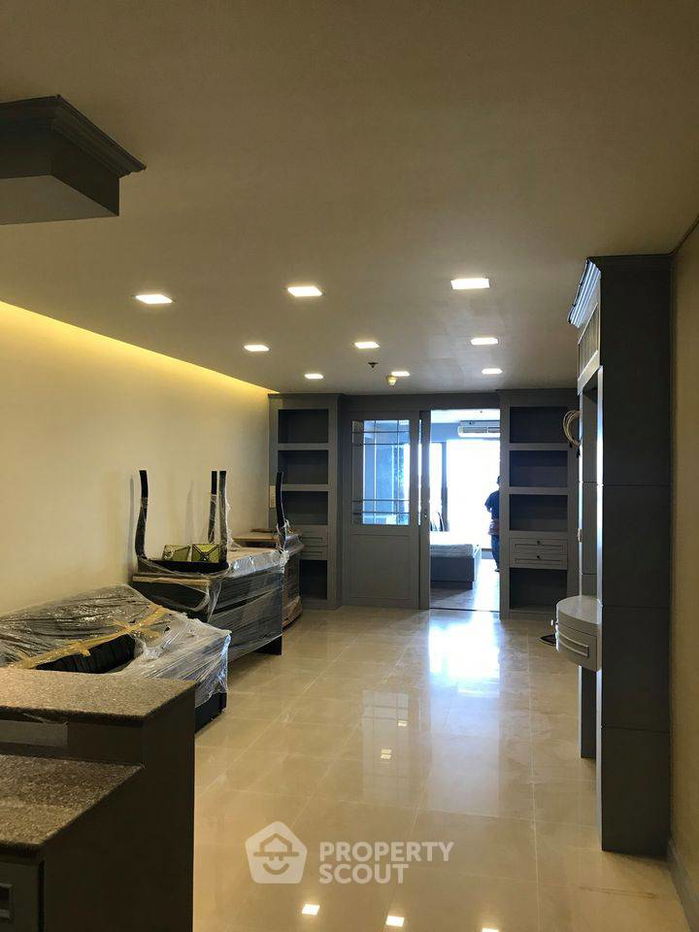 รูป คอนโด 1-ห้องนอน ที่ ณุศา สเตท ทาวเวอร์ คอนโดมิเนียม ใกล้ BTS สะพานตากสิน (ID 378726) - รูปที่ 6/8