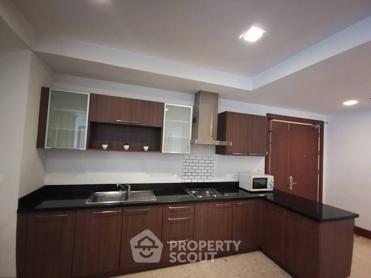 picture 3-BR Condo at Nusasiri Grand Condominium near BTS Ekkamai (ID 648689) - 12/12