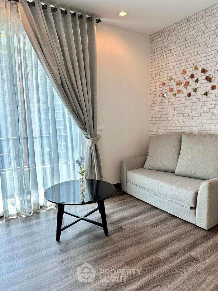 รูป คอนโด 1-ห้องนอน ที่ คิว อโศก ใกล้ MRT เพชรบุรี (ID 1267680) - รูปที่ 2/11