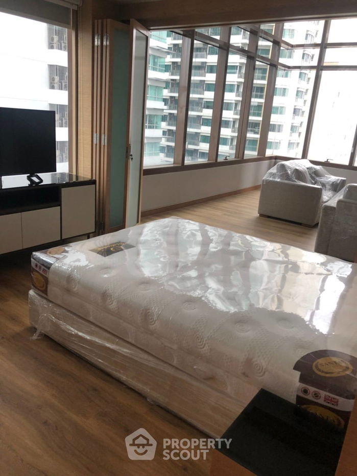 รูป ดูเพล็กซ์ 2-ห้องนอน ที่ ดิ เอ็มโพริโอ เพลส ใกล้ BTS พร้อมพงษ์ (ID 469363) - รูปที่ 12/16