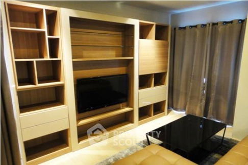 2-BR Condo at Noble Refine Prompong near BTS Phrom Phong (ID 510296)