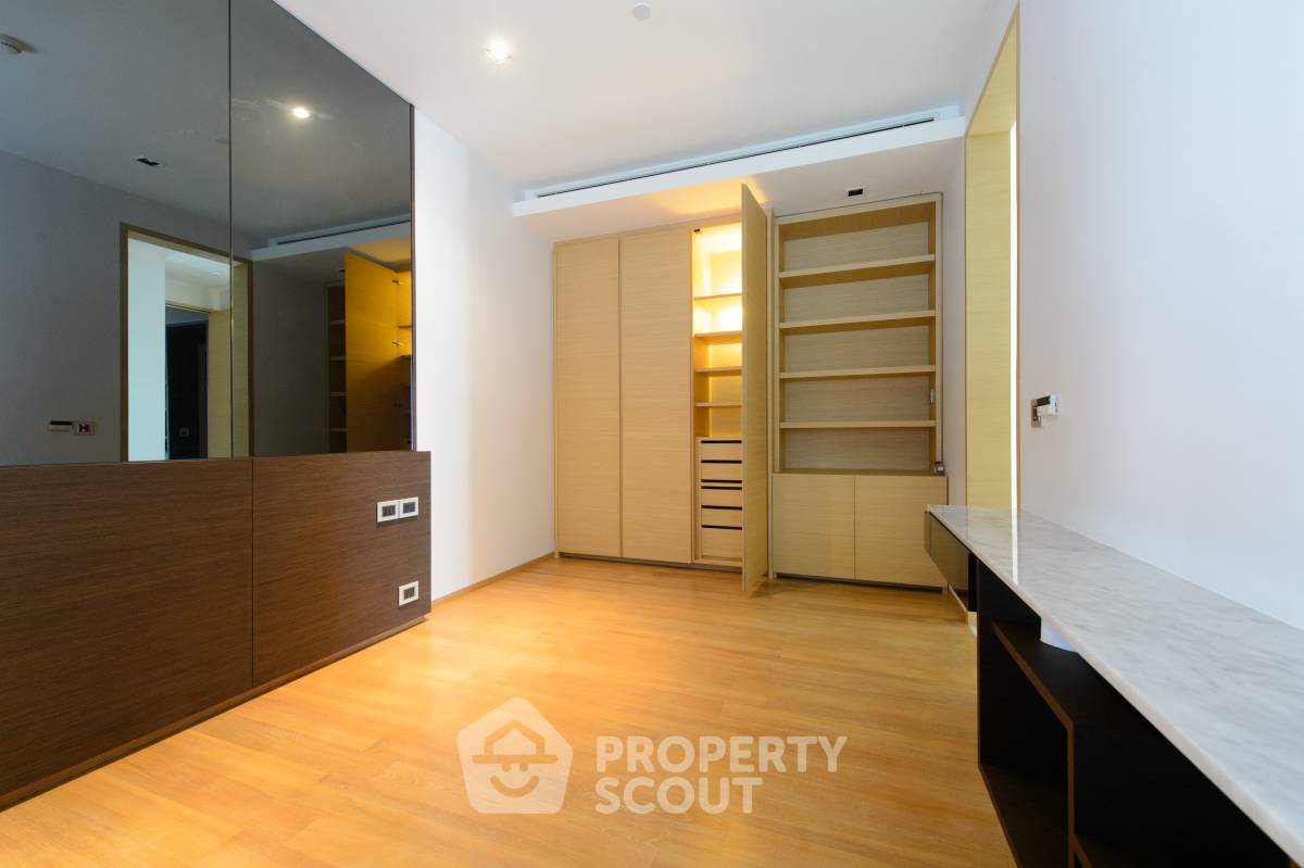 picture 2-BR Condo at Saladaeng Residences near MRT Si Lom (ID 426278) - 9/19