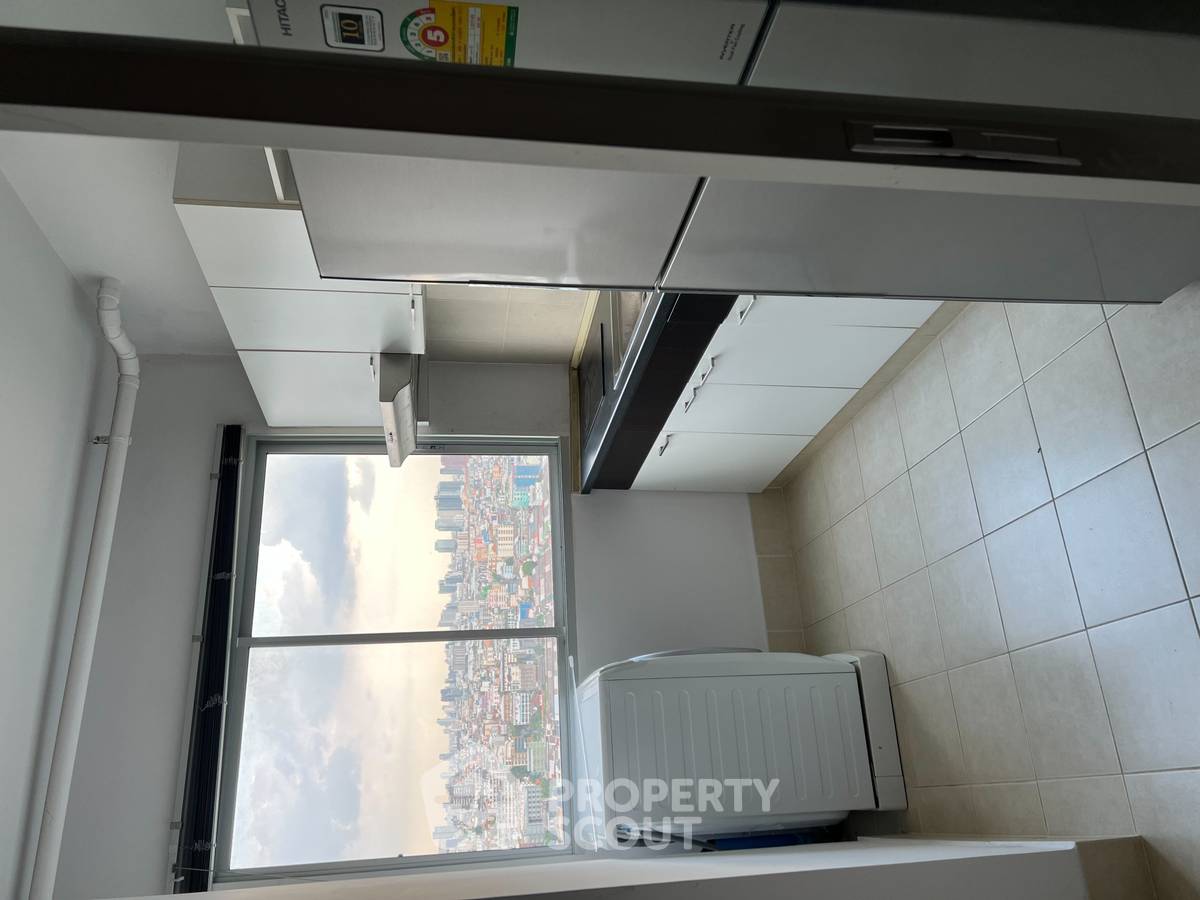 picture 1-BR Condo at Supalai Park Asoke Ratchada near MRT Phra Ram 9 (ID 756805) - 4/7