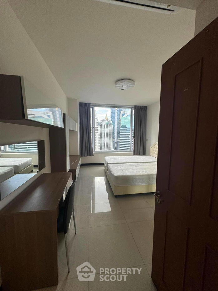 picture 2-BR Condo at All Seasons Mansion Condominium near BTS Phloen Chit (ID 1648781) - 2/8