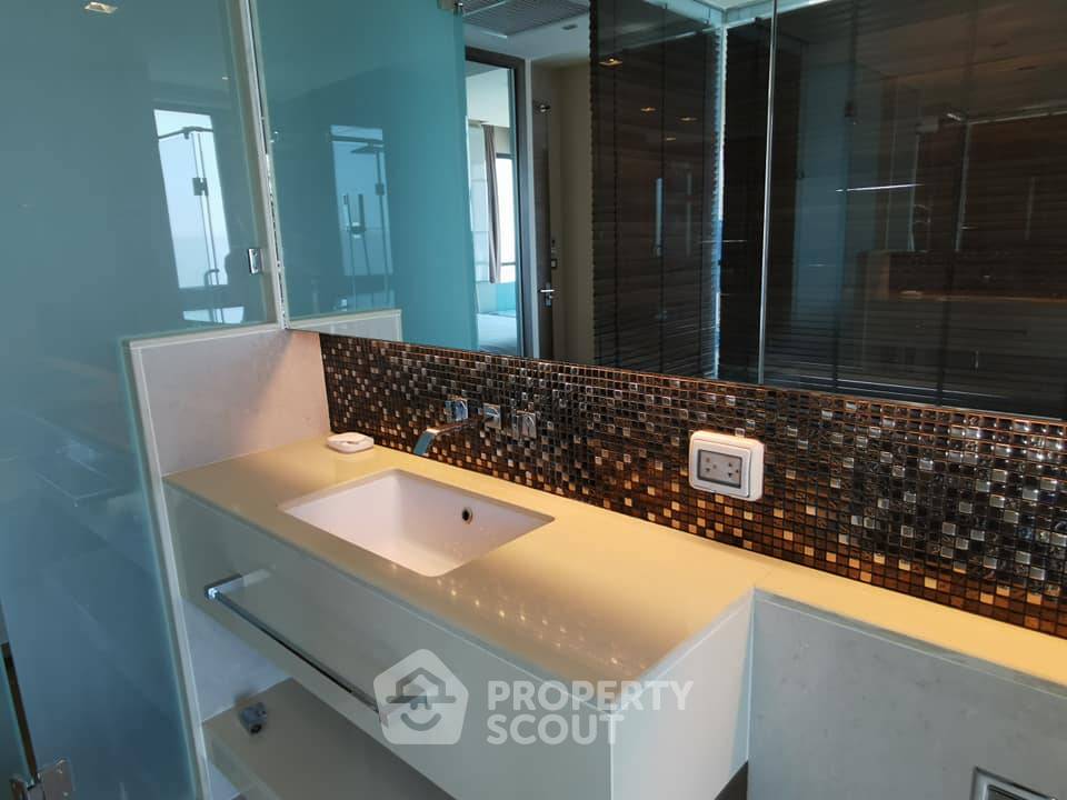 picture 2-BR Condo at The Address Sathorn near BTS Saint Louis (ID 1579232) - 7/14