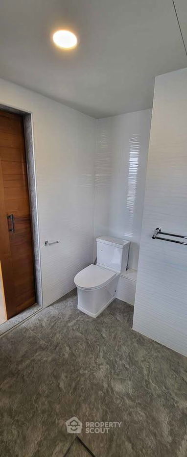 picture 2-BR Condo at JC Tower Thong Lor close to Phrom Phong (ID 2159029) - 16/20